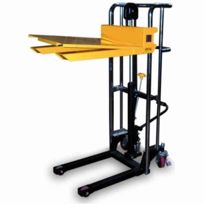 Carrello elevatore sollevatore manuale a colonna con ripiano a piattaforma mobile e forche mm.576x650 kg.400 h.mm.1500 N1/S15PRF