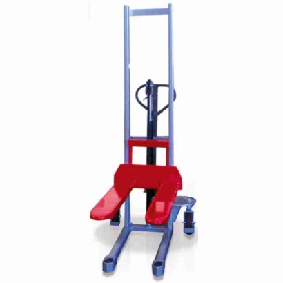 Sollevatore manuale a colonna h.mm.1600 kg.1000 forche mm540x1150 con timone sterzante su ruote per bancali contenitori N1/S16GF